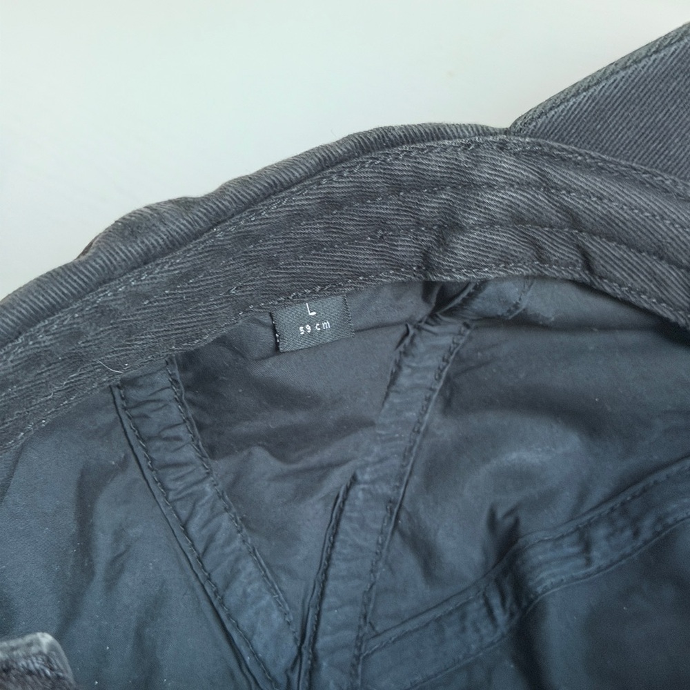 Balenciaga Black and Gold Logo Cap - Picture 3 of 4